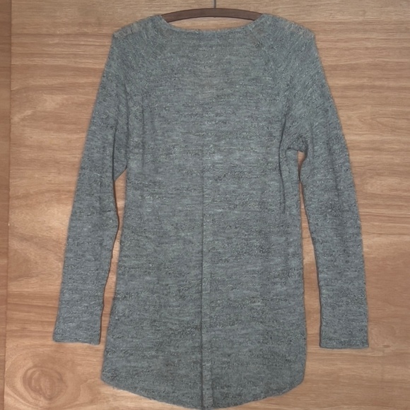 Eileen Fisher gray thin knit v-neck sweater size M baby alpaca nylon wool - Picture 6 of 6